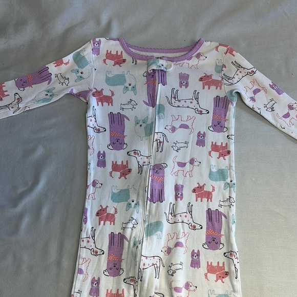 Carter's 3T - Footed Onesie Sleeper with Animal Design - Picture 3 of 5
